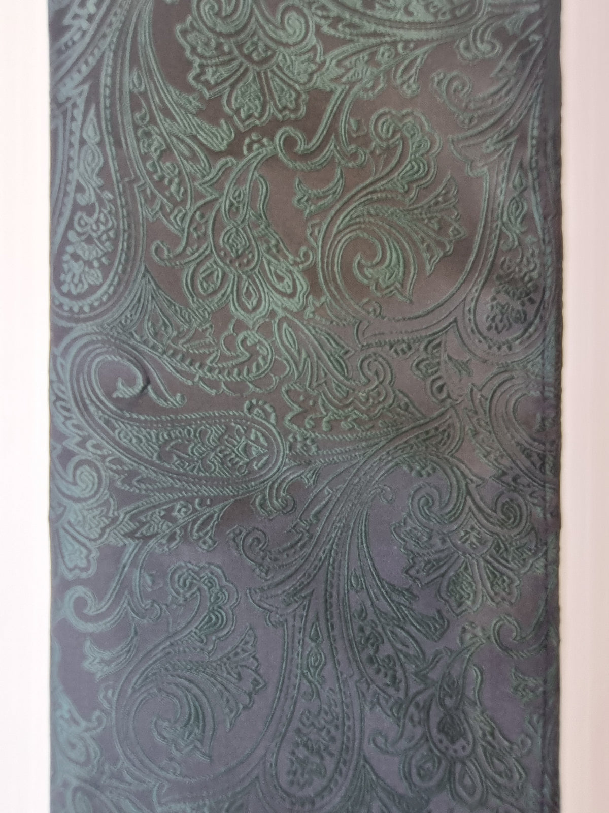 Zenith Paisley Pocket Hanks